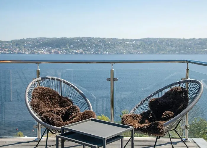 4 Bedroom Gorgeous In Dom wakacyjny