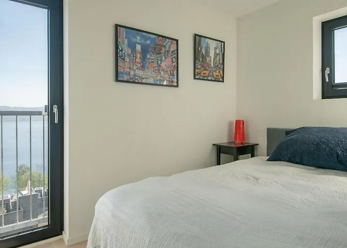 4 Bedroom Gorgeous In Nyaraló